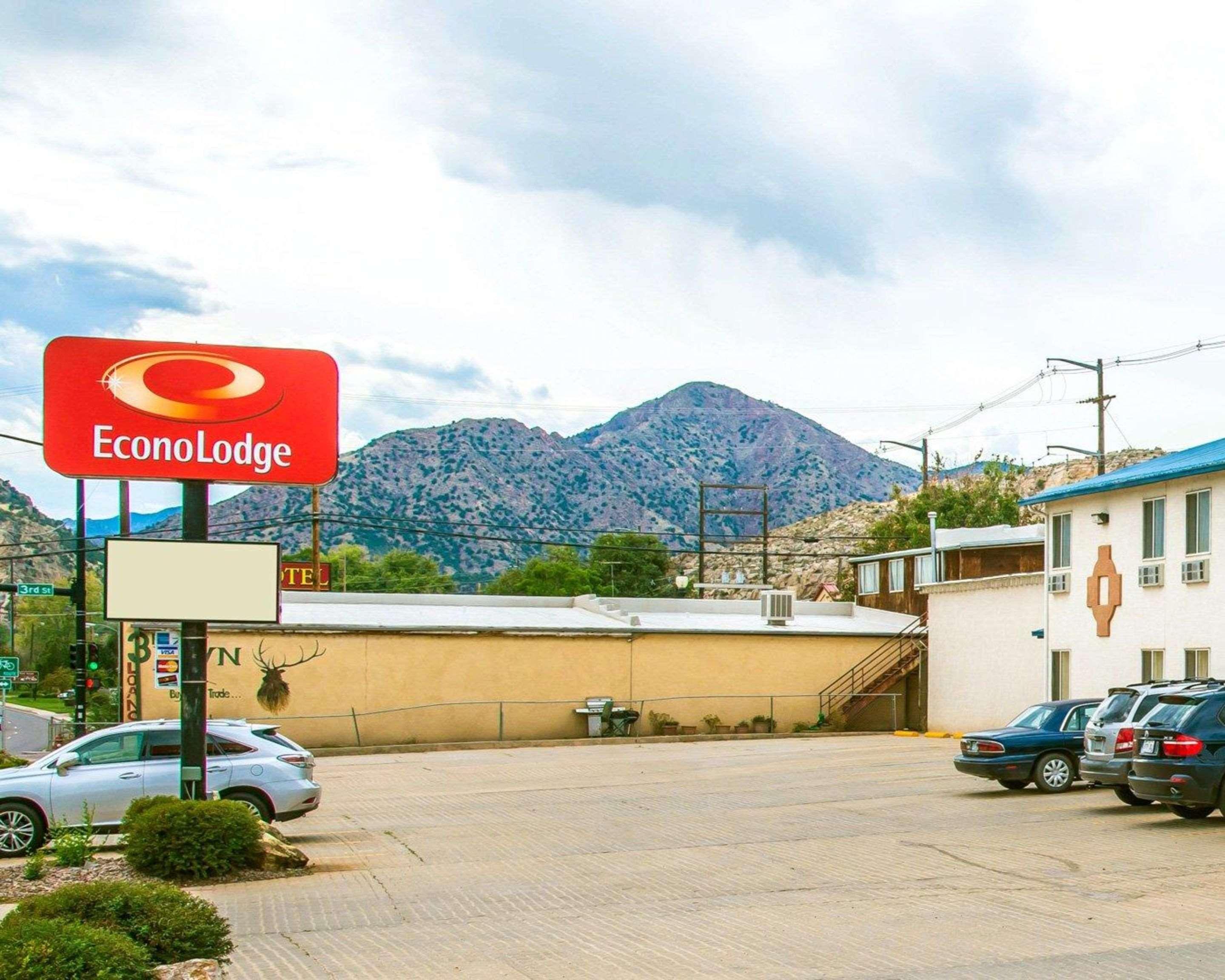 Lodge Econo Canon City